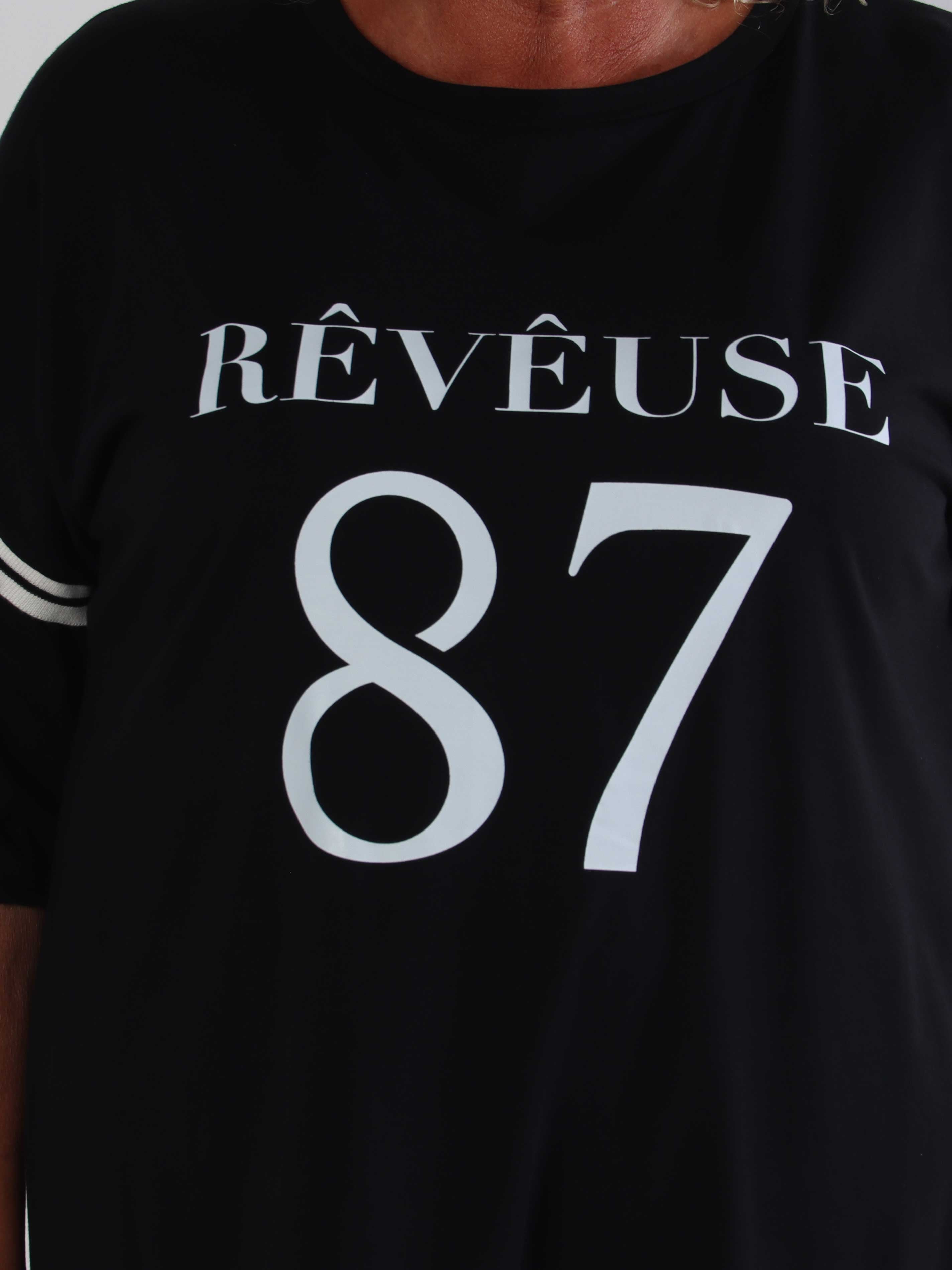 Lana - Plus size t-shirtkjole i blød bomuld med stilfuldt